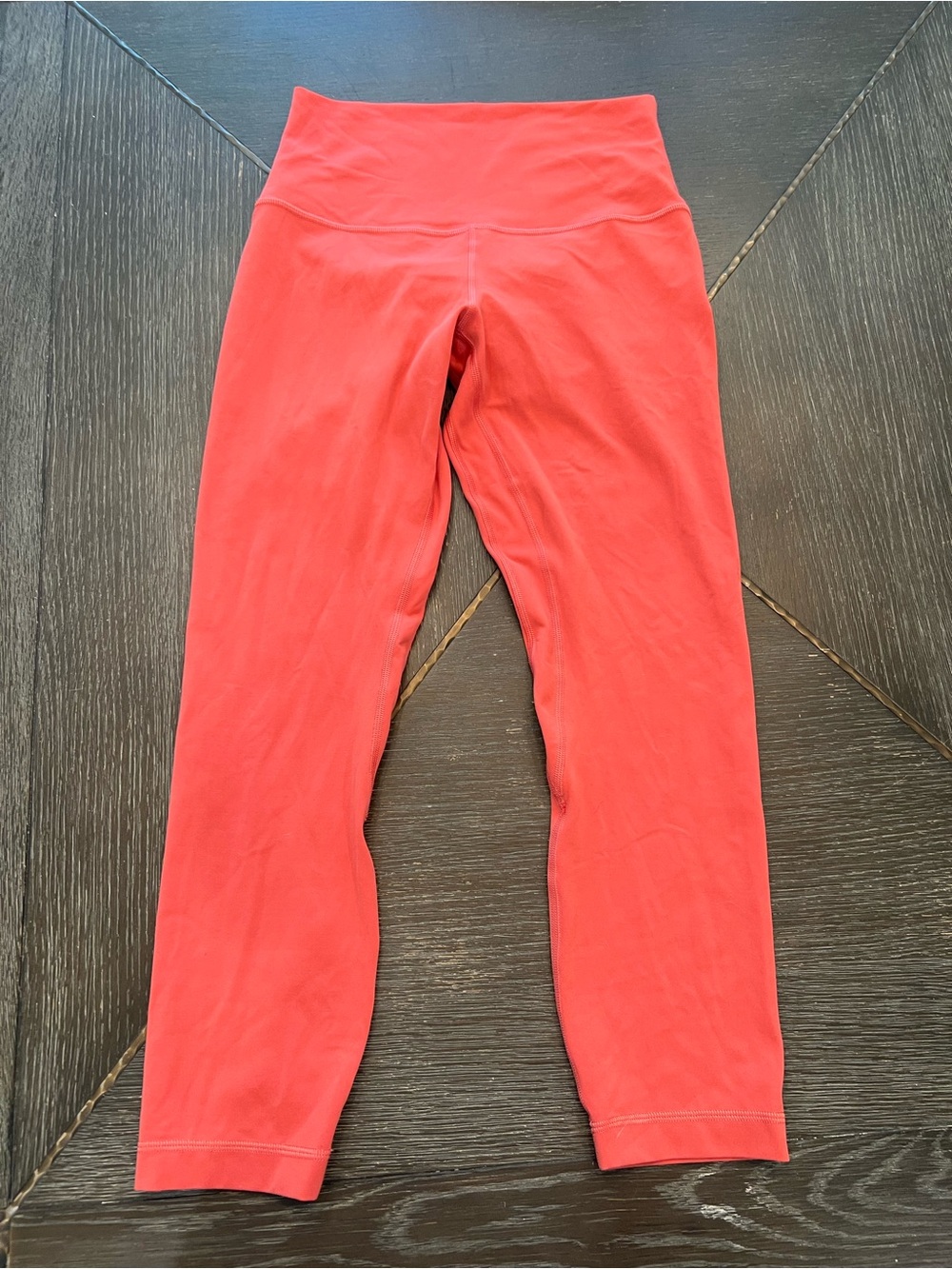 Lululemon women’s ' Coral Active Leggings